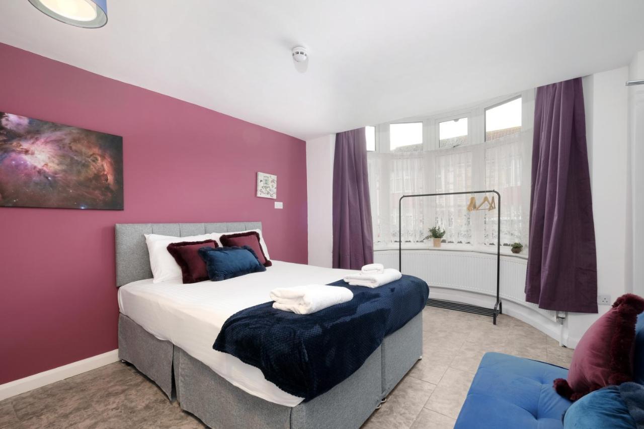 Fernbank Studios Sudbury Hill Harrow Self-Contained Studios With En-Suite Wembley Exteriör bild