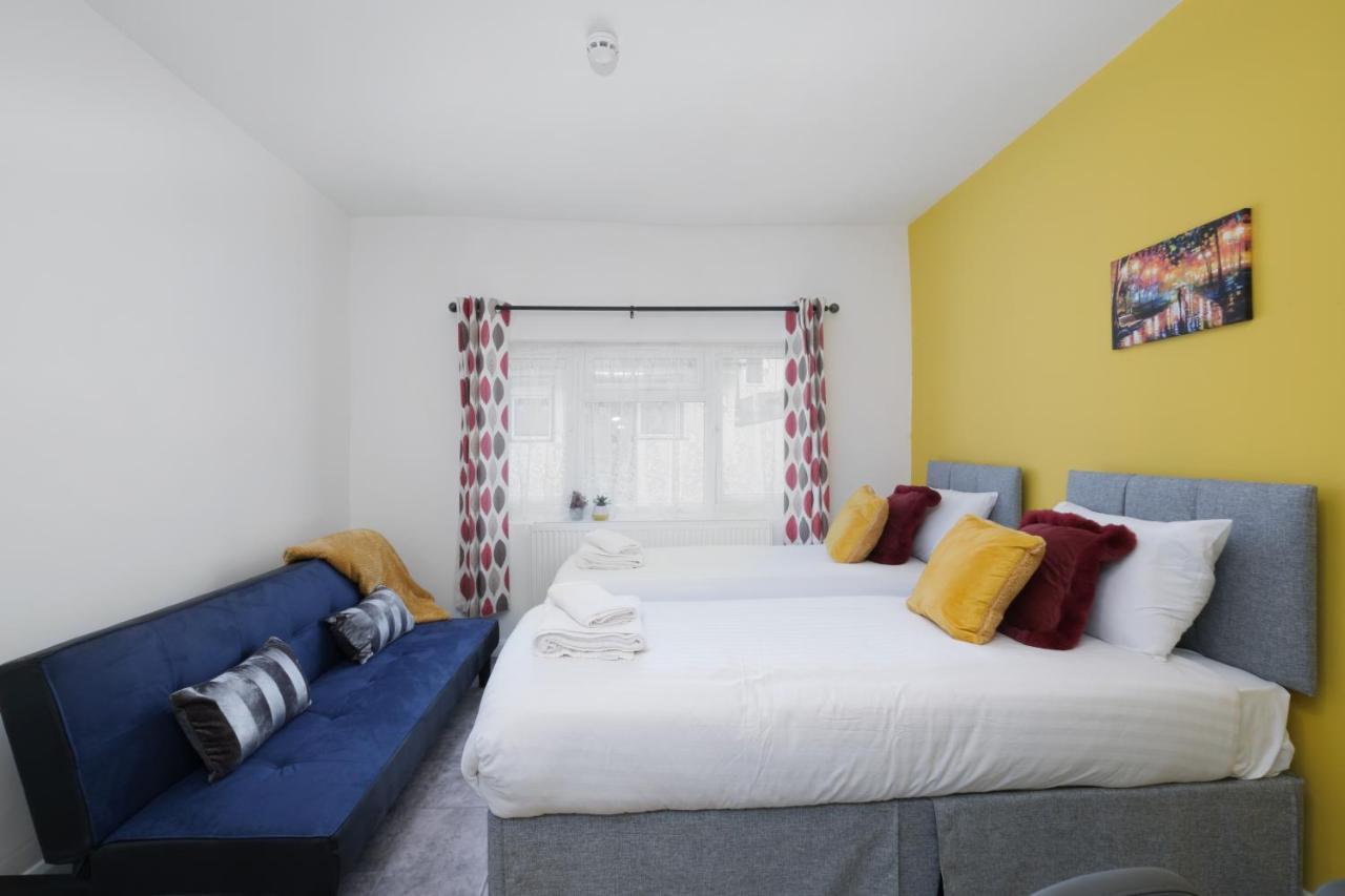 Fernbank Studios Sudbury Hill Harrow Self-Contained Studios With En-Suite Wembley Exteriör bild